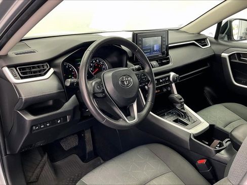 Used 2022 Toyota RAV4 XLE image 14
