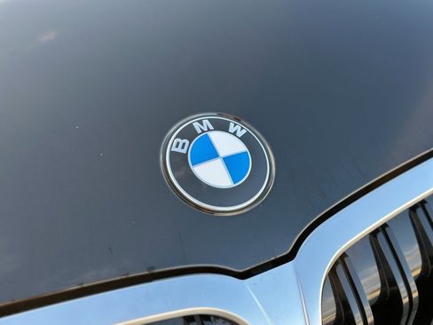 Used 2023 BMW 330i xDrive 330i xDrive w/ Premium Package image 13