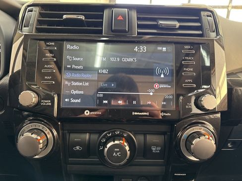 Certified 2022 Toyota 4Runner TRD Off-Road Premium image 27