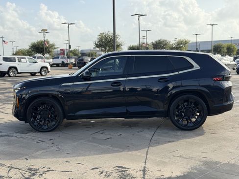 Used 2023 BMW XM AWD/4WD image 17