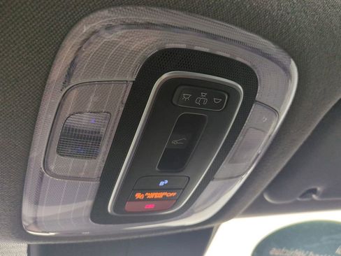 Certified 2025 Hyundai Elantra SEL FWD image 23