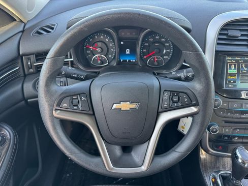 Used 2016 Chevrolet Malibu LT w/ Power Convenience Package image 7