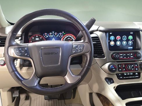 Used 2016 GMC Yukon Denali w/ Open Road Package image 39