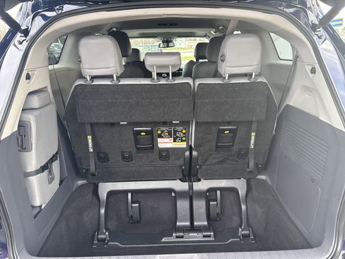 Certified 2024 Toyota Sienna XLE image 12