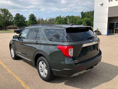 Used 2023 Ford Explorer XLT w/ Equipment Group 202A AWD/4WD image 8