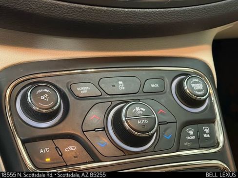 Used 2015 Chrysler 200 C w/ Navigation & Sound Group I image 29