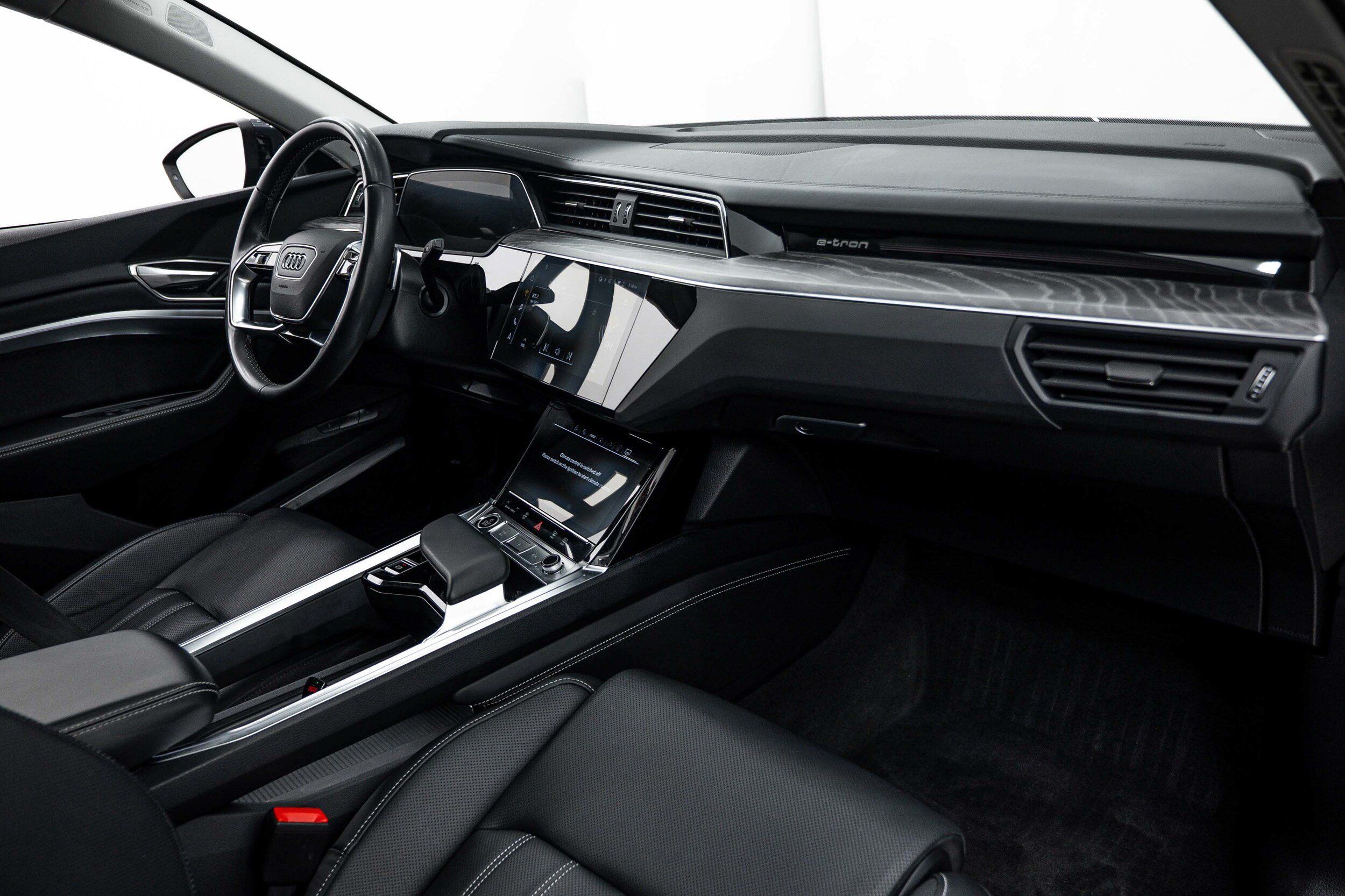 Certified 2024 Audi Q8 e-tron Prestige w/ Prestige Package AWD/4WD image 8