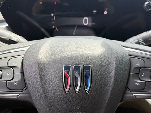 New 2026 Buick Envista Avenir FWD image 24
