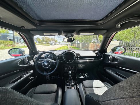 Used 2016 MINI Cooper Clubman image 17