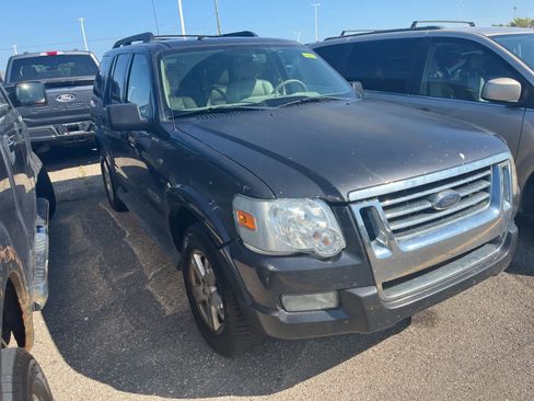 Used 2007 Ford Explorer XLT image 16