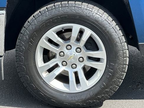 Used 2018 Chevrolet Silverado 1500 LT w/ All Star Edition image 28