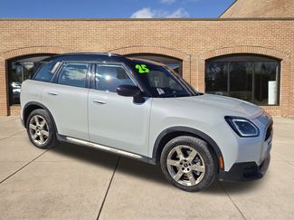 Used 2025 MINI Cooper Countryman S video 1