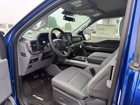 New 2026 Ford F150 XLT w/ XLT Chrome Appearance Package AWD/4WD image 9