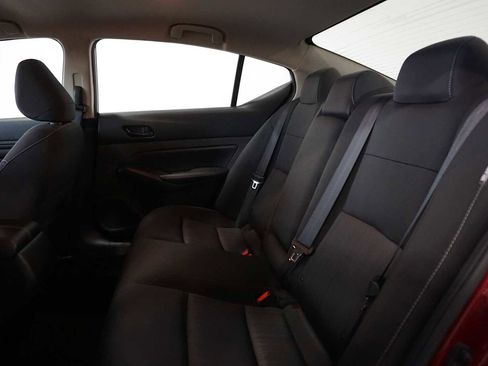 Used 2024 Nissan Altima 2.5 SV image 15