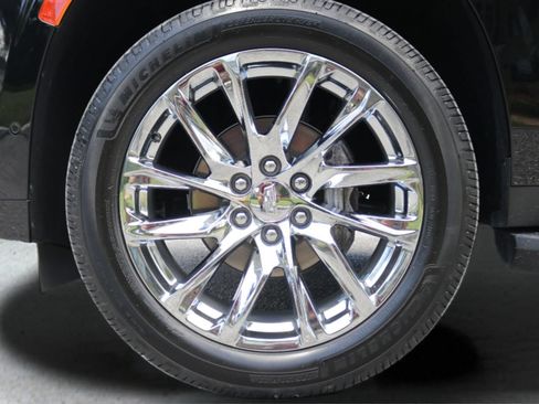 Certified 2023 Cadillac Escalade Premium Luxury w/ LPO, Radiant Package AWD/4WD image 27