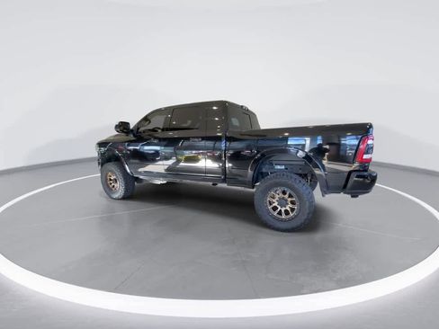Used 2019 RAM 2500 Laramie w/ Black Appearance Package image 6