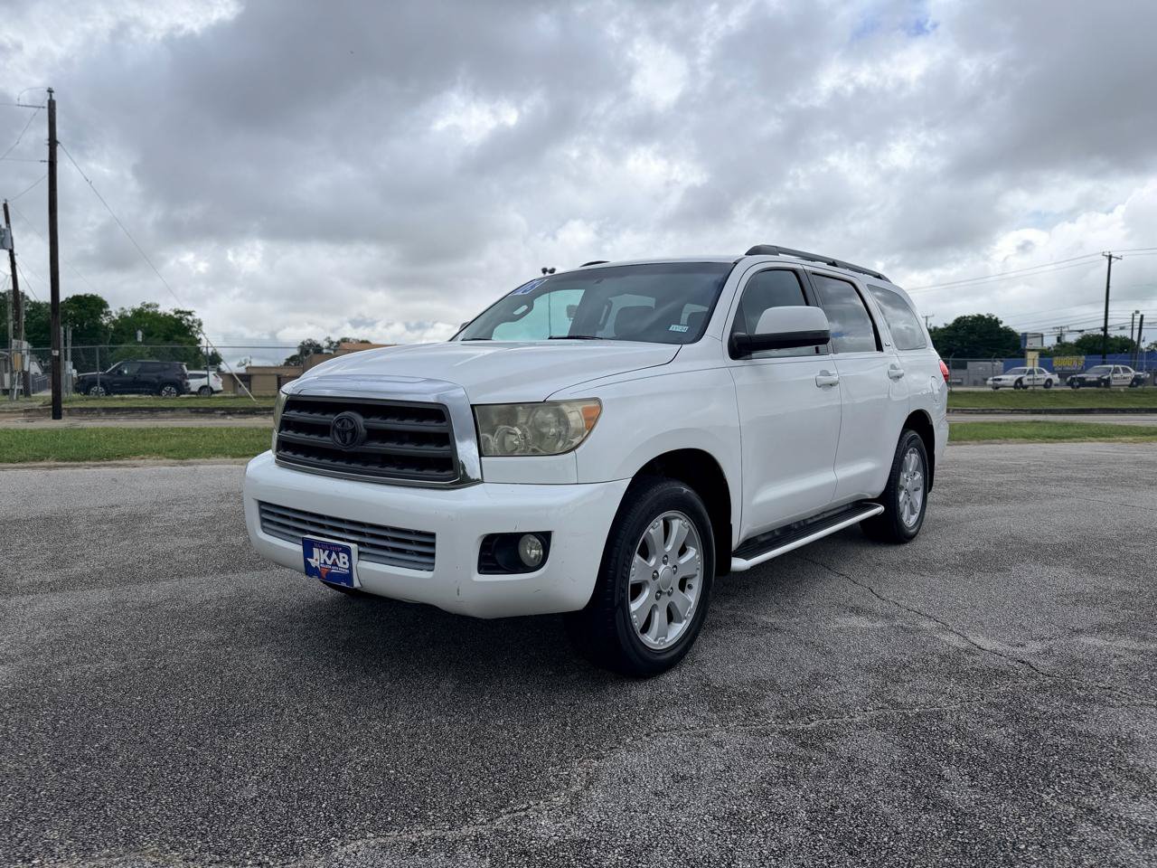 Used 2008 Toyota Sequoia SR5 w/ Moonroof & Roof Rack Pkg RWD image 7