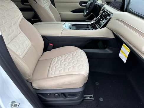 New 2026 Nissan Armada Platinum Reserve image 13