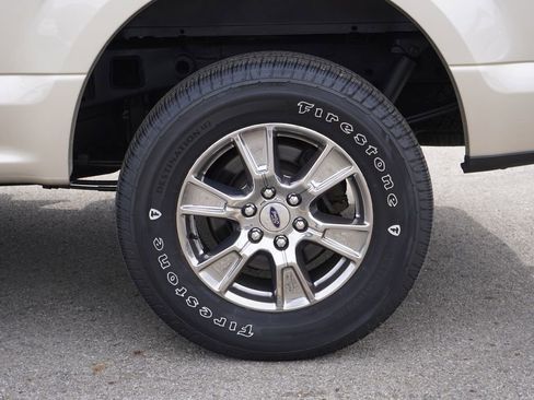 Used 2017 Ford F150 XLT w/ Equipment Group 302A Luxury AWD/4WD image 11