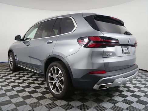 Certified 2026 BMW X5 sDrive40i image 5