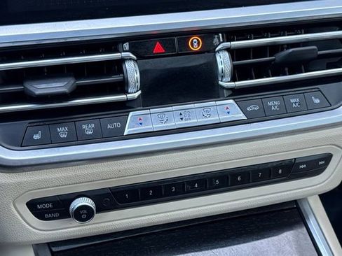 Used 2021 BMW 330i Sedan w/ Driving Assistance Package image 30