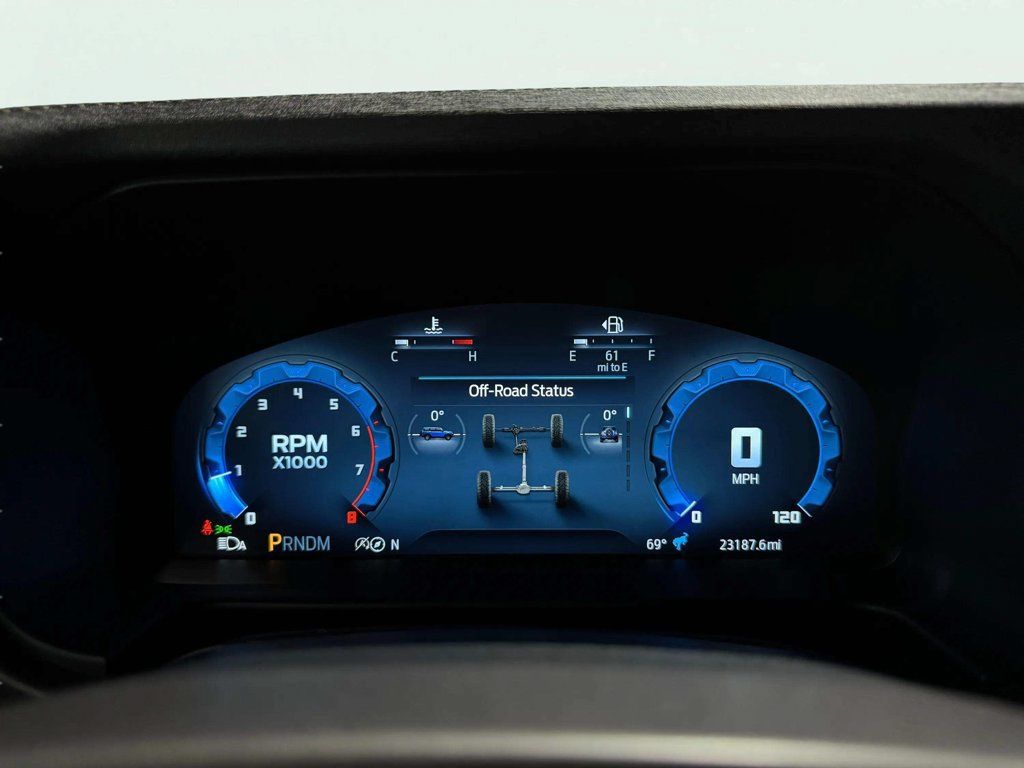 Used 2025 Ford Bronco Badlands AWD/4WD image 12