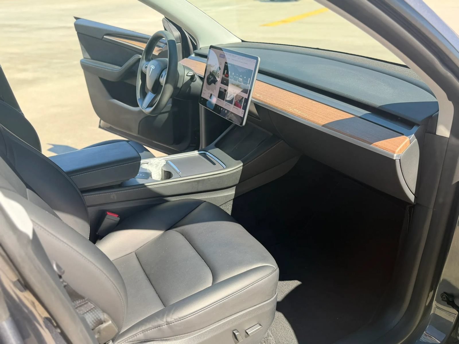 Used 2023 Tesla Model Y Long Range AWD/4WD image 24