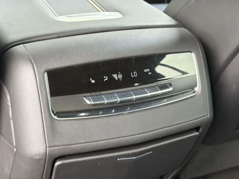 Used 2023 Cadillac Escalade ESV Sport image 31