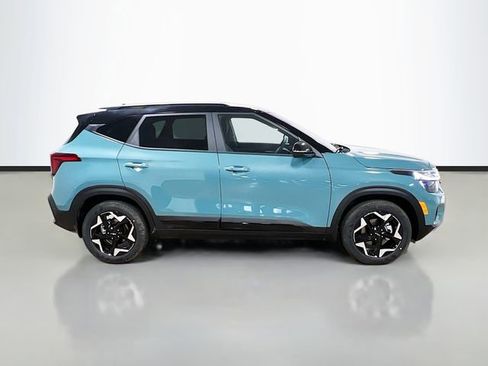 New 2026 Kia Seltos S FWD image 8