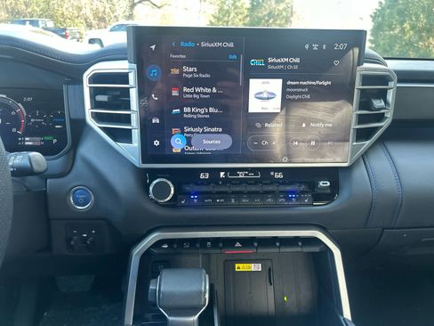 Used 2024 Toyota Sequoia Platinum image 15