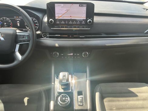 Used 2024 Mitsubishi Outlander SE FWD image 20