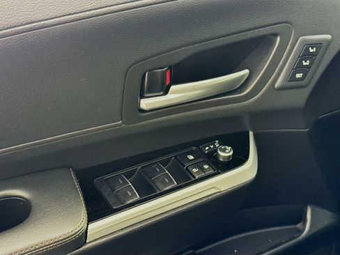 Certified 2025 Toyota Sienna Platinum AWD/4WD image 13