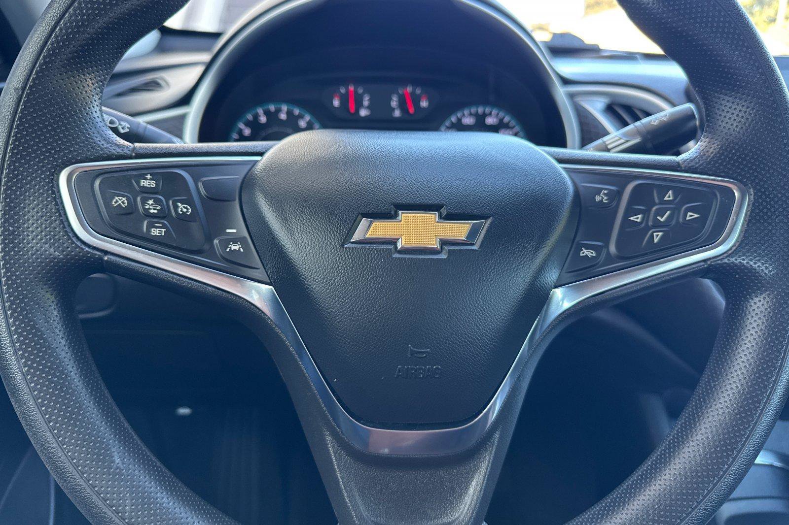 Used 2023 Chevrolet Malibu LT FWD image 25