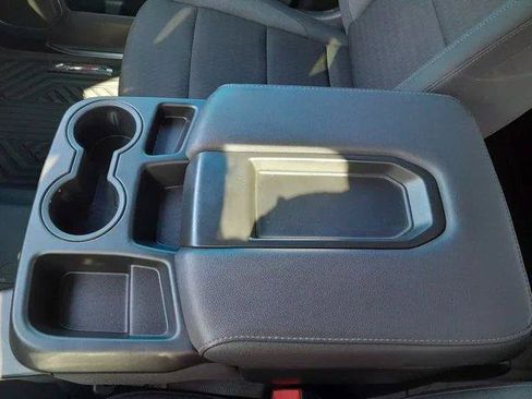 Used 2024 Chevrolet Silverado 1500 LT AWD/4WD image 26
