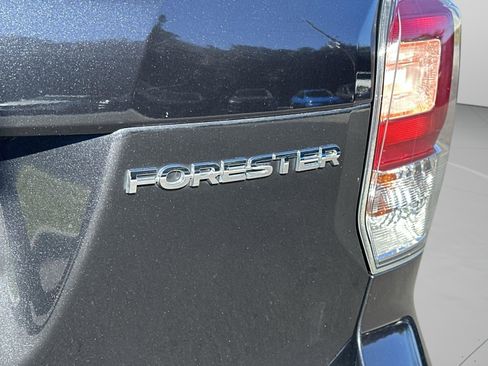 Used 2018 Subaru Forester 2.5i Premium w/ All-Weather Package image 24