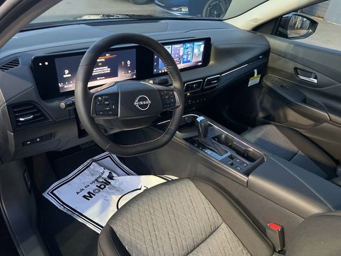 New 2026 Nissan Sentra SV w/ SV Convenience Package FWD image 25