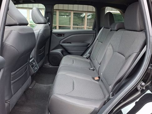 Used 2026 Subaru Forester Premium AWD/4WD image 10