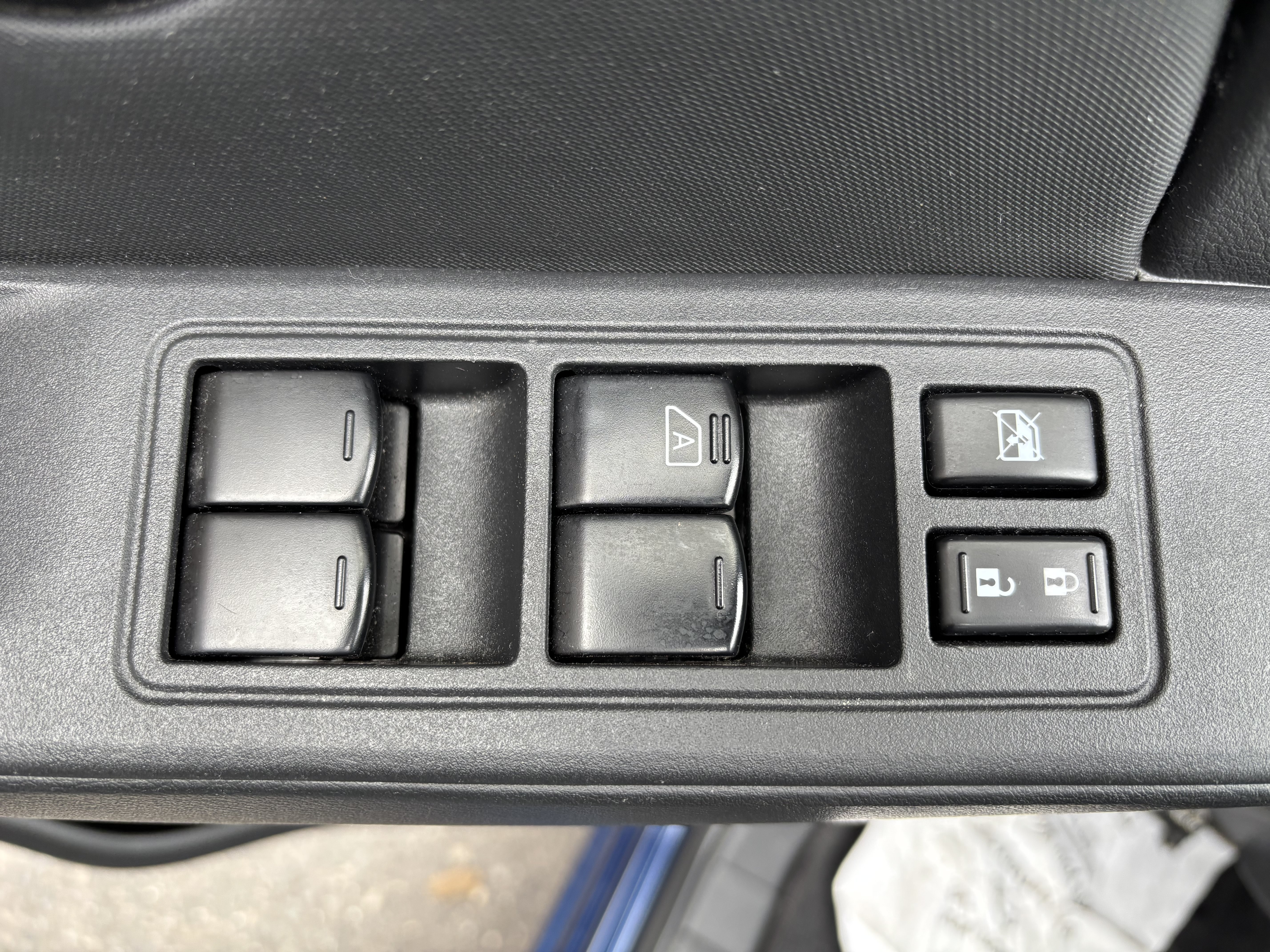 Used 2023 Nissan Frontier SV w/ Tow Package AWD/4WD image 16