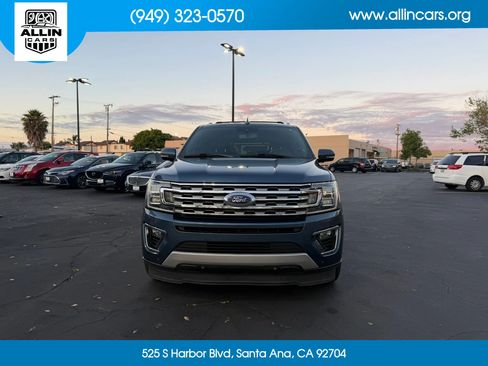 Used 2019 Ford Expedition Limited w/ Special Edition Package RWD image 2