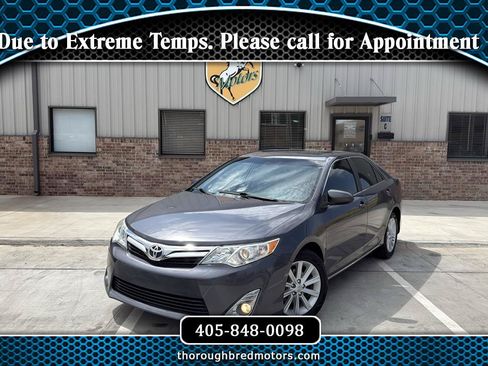 Used 2012 Toyota Camry XLE FWD image 1