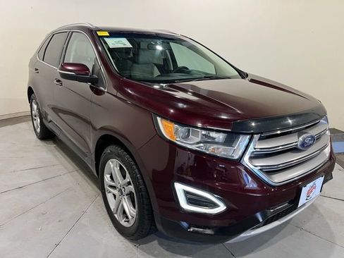 Used 2017 Ford Edge Titanium w/ Technology Package image 2