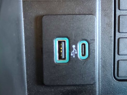 Used 2023 Ford Expedition Max Limited image 21