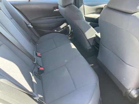 Used 2020 Toyota Corolla LE image 19