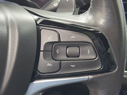 Used 2024 Buick Enclave Premium image 33