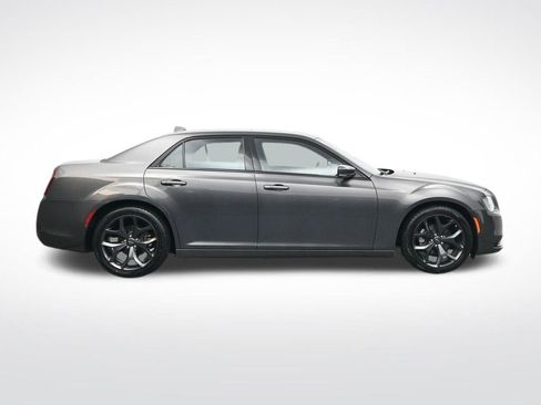 Used 2023 Chrysler 300 S image 4
