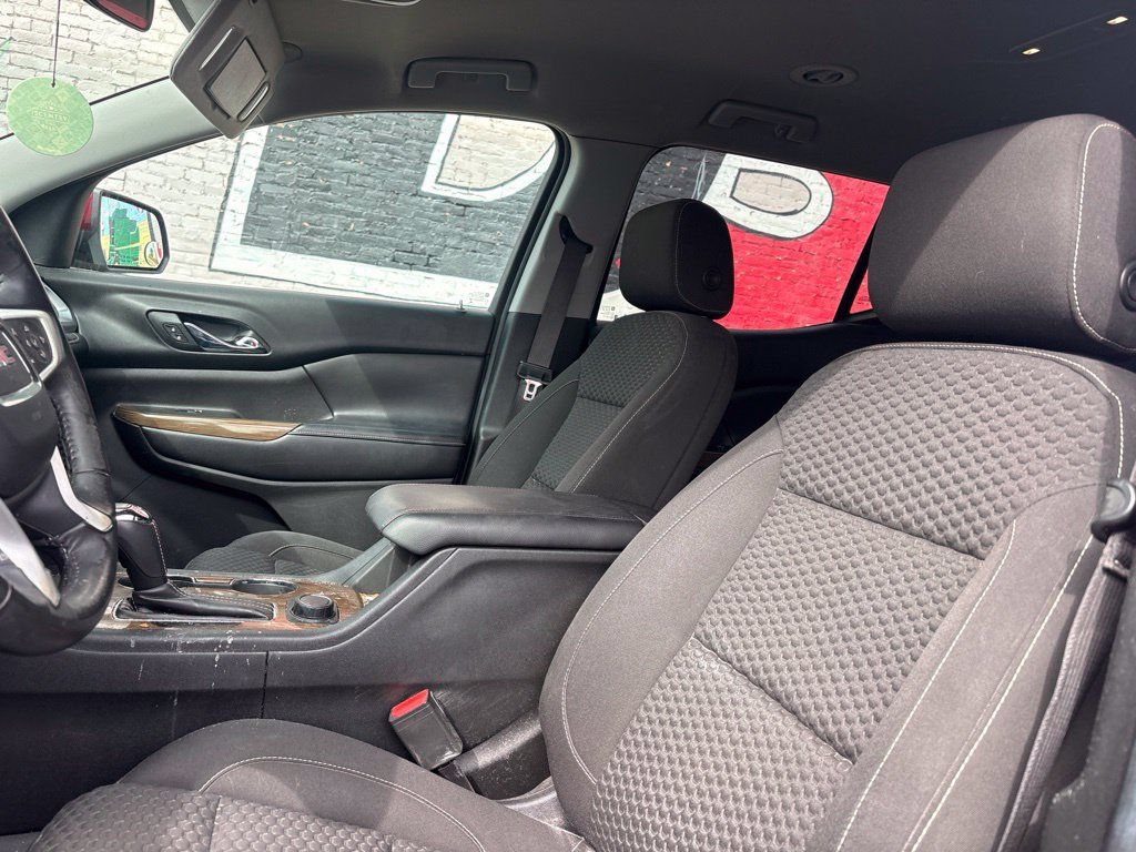 Used 2017 GMC Acadia SLE FWD image 10