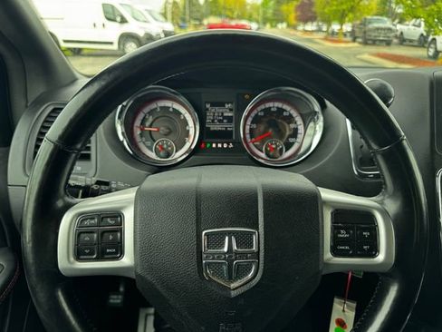 Certified 2020 Dodge Grand Caravan GT FWD image 24
