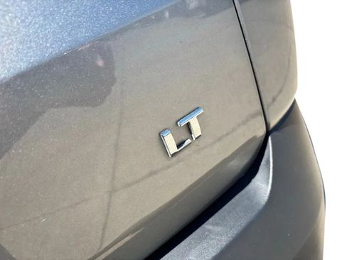 Used 2023 Chevrolet Traverse LT AWD/4WD image 9