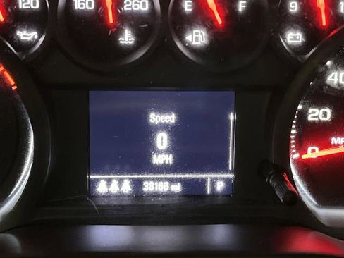 Used 2024 Chevrolet Silverado 2500 Custom w/ Custom Value Package image 6