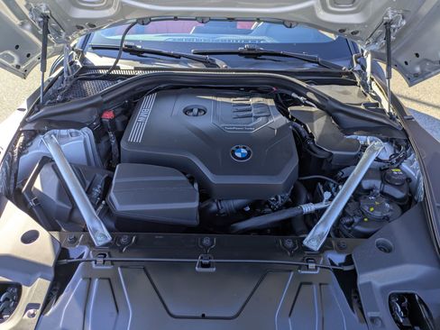 Used 2022 BMW Z4 sDrive30i w/ M Sport Package image 35